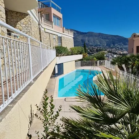 Ubytování v soukromí Dernier Etage D'une Maison Roquebrune-Cap-Martin